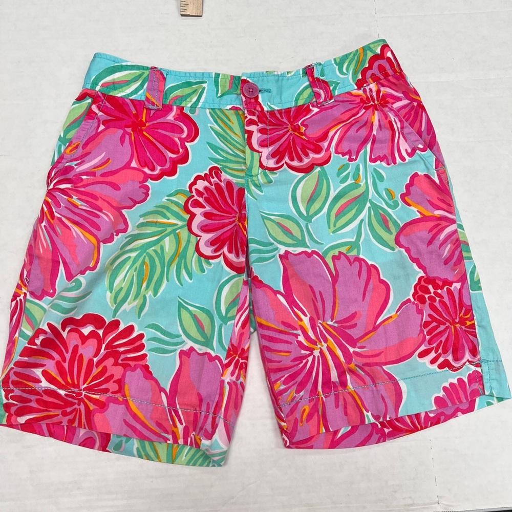 LILLY PULITZER Shorely Blue Bellini Bermuda Shorts Floral * women’s 6 ? - Picture 1 of 15